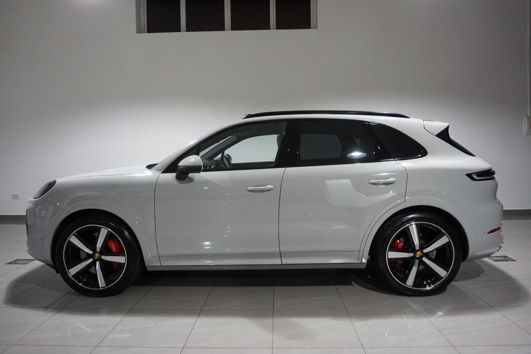 Porsche Cayenne 4.0T V8 S SUV 5dr Petrol TiptronicS 4WD Euro 6 (s/s) (474 ps)